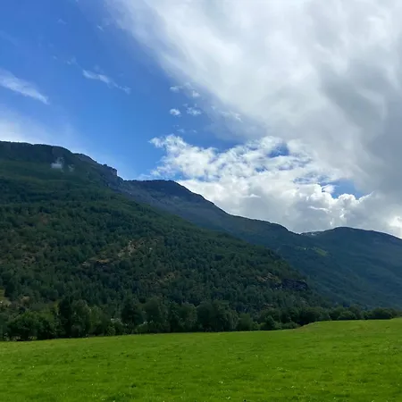 Brekke Gard Hostel Flåm