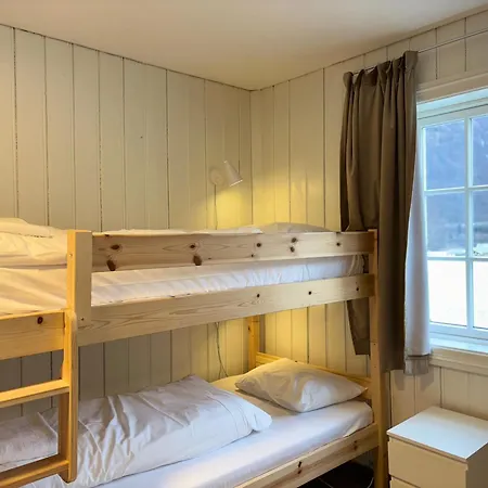 Hostel Brekke Gard *