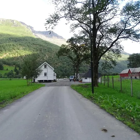 Brekke Gard