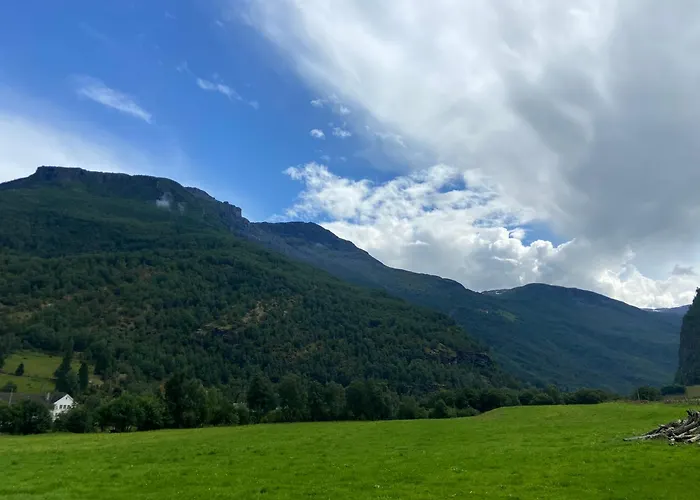 Brekke Gard Hostel Flåm