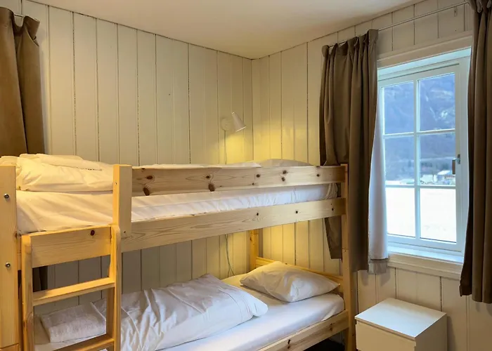 Hostel Brekke Gard *