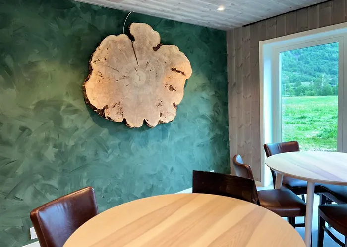 브레게 가드 호스텔 *